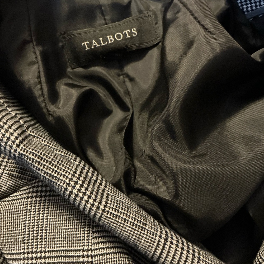 Talbots Women’s Black And Grey Plaid Pant Suit   Size 10  Like New - Picture 2 of 16